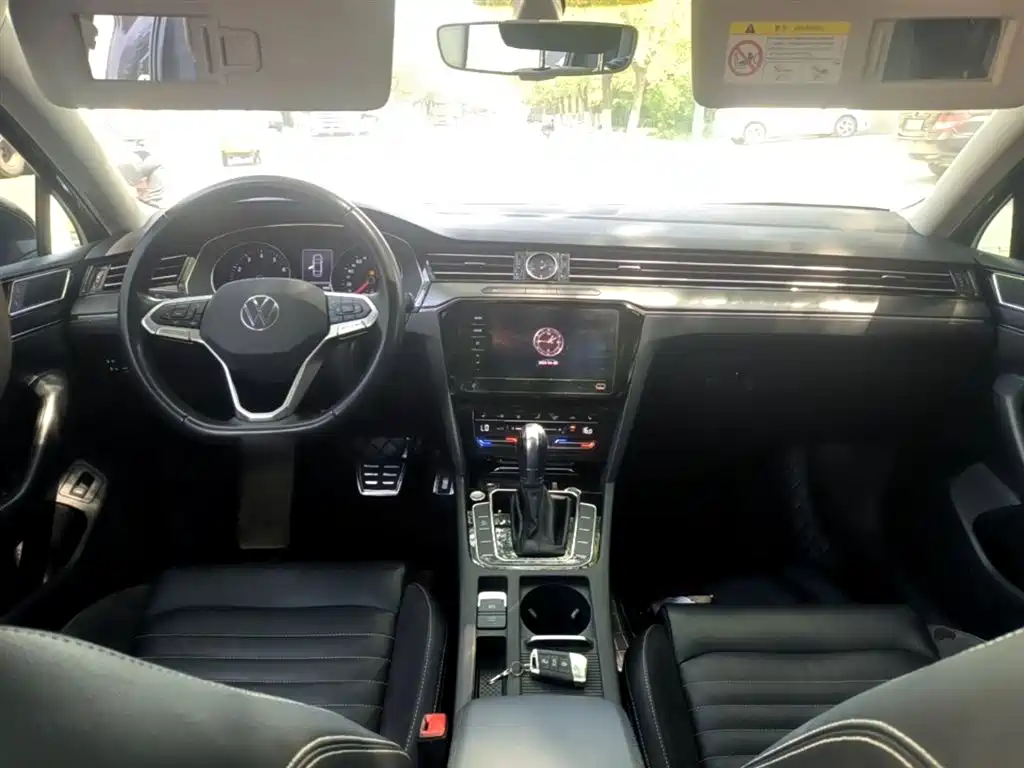 Volkswagen Magotan 2020 330TSI DSG Leading фото 10