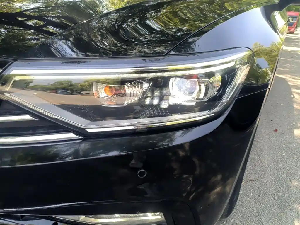 Volkswagen Magotan 2020 330TSI DSG Leading фото 24