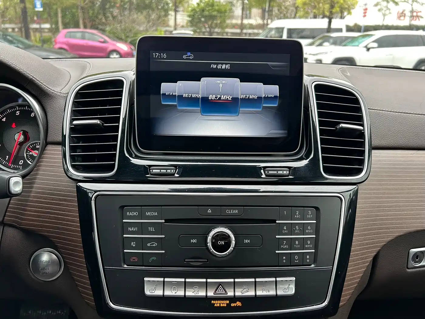 Mercedes-Benz GLE 2019 GLE 320 4MATIC Luxury Collector's Edition фото 33