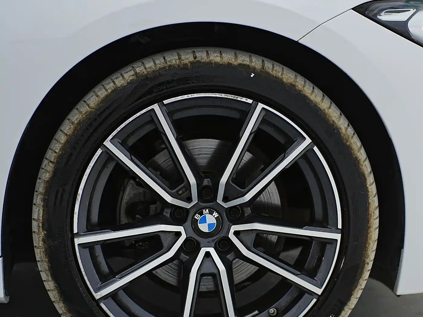 BMW 3 Series 2023 320Li M Sport Package фото 28