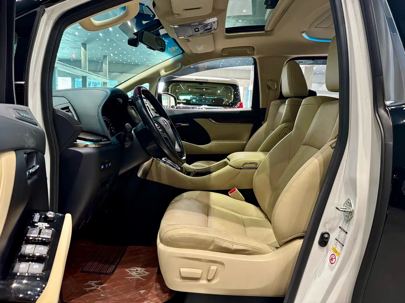 Toyota Alphard 2015 3.5L Luxury Edition фото 4