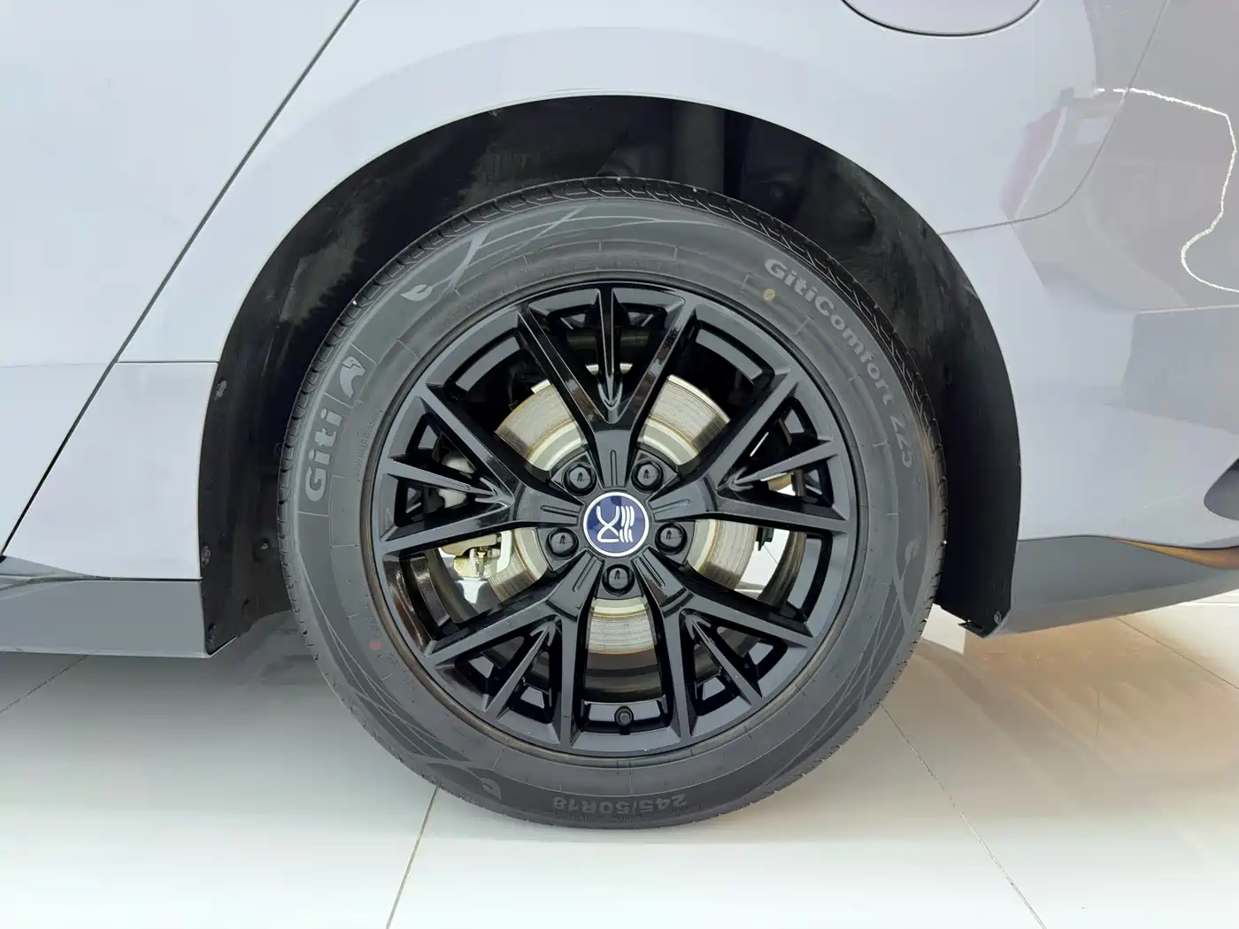 BYD Han 2025 DM-i Smart Drive Edition 125KM Elite фото 4