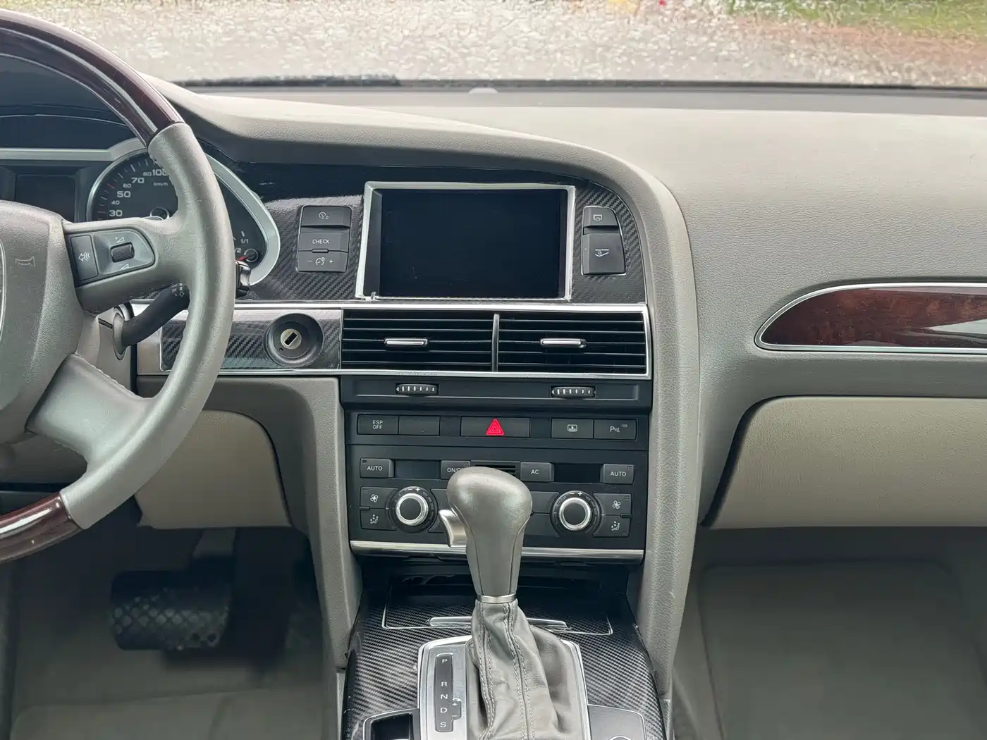 Audi A6L 2011 Model 2.0 TFSI Auto Standard фото 10
