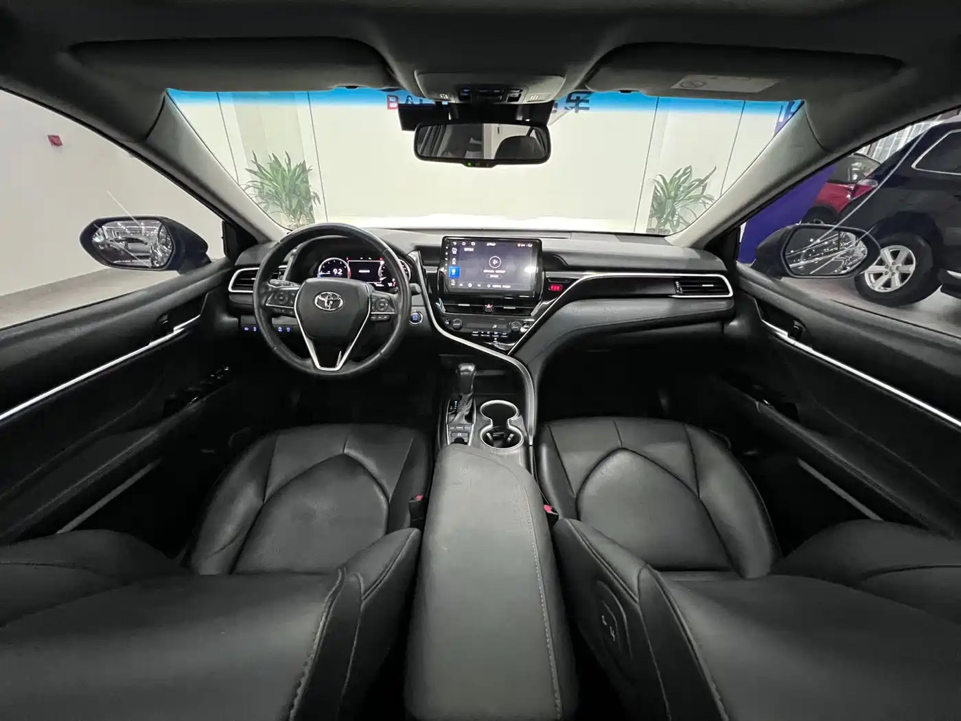 Toyota Camry 2021 2.5G Luxury Edition фото 13