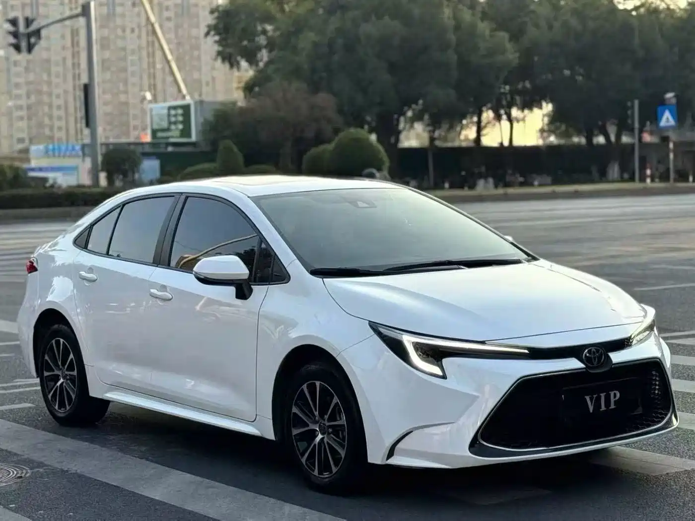 Toyota Levin 2024 185T CVT Luxury Edition фото 2
