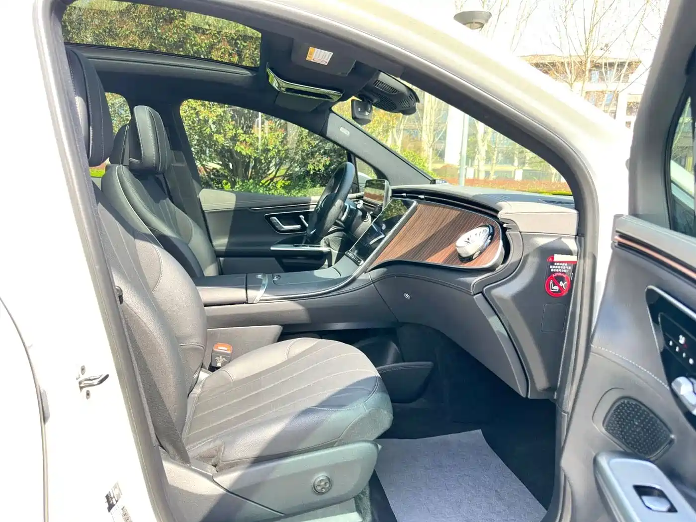 Mercedes-Benz EQE SUV 2024 500 4MATIC Pioneer Edition фото 5