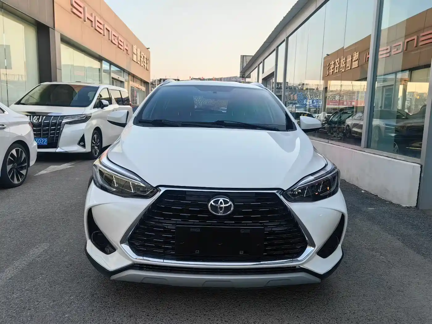 Toyota YARiS L Zhi Xuan 2022 Zhi Xuan X 1.5L CVT Leading PLUS Edition фото 2