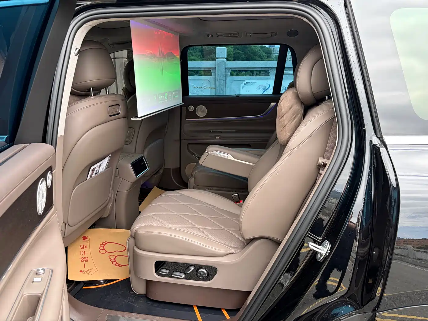 AITO Wenjie AITO M9 2025 Extended Range Ultra 52kWh 6-Seater фото 10