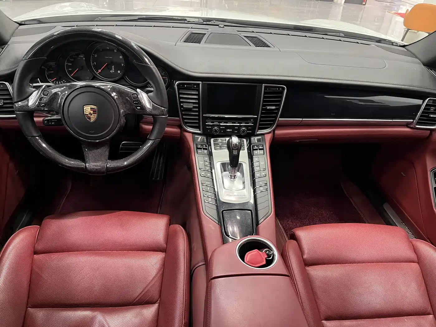 Porsche Panamera 2016 Panamera Executive Edition 3.0T фото 17