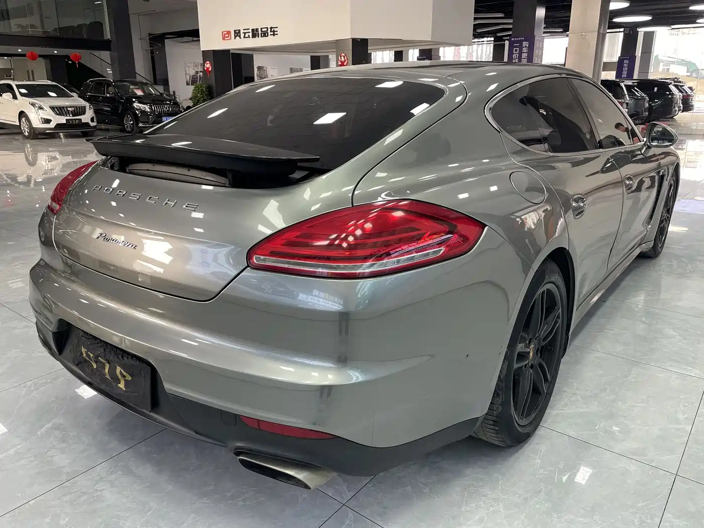 Porsche Panamera 2014 Panamera 4 3.0T фото 21