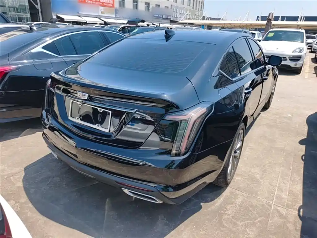 CADILLAC CT5