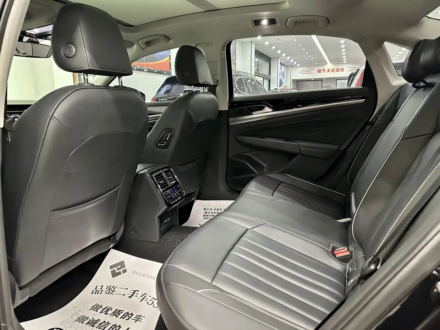 Volkswagen Passat 2023 330TSI Elite Edition фото 15