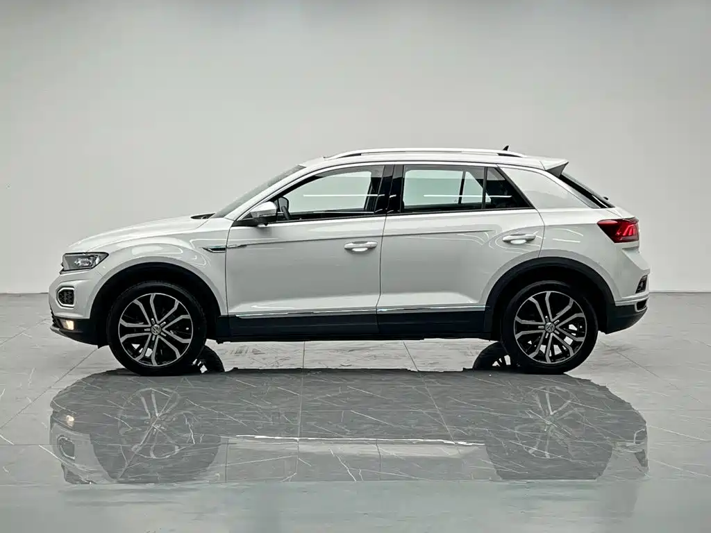 Photo 3 - Volkswagen T-ROC