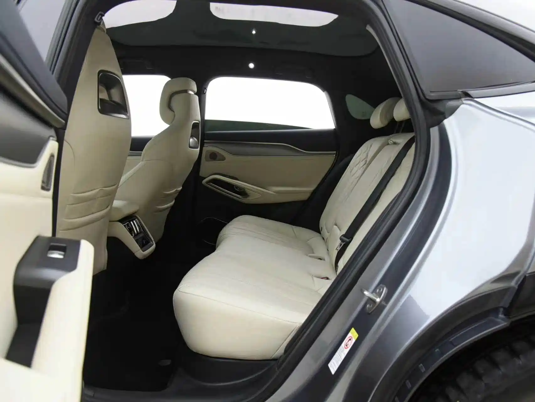 Фото 7 - BYD Song L EV