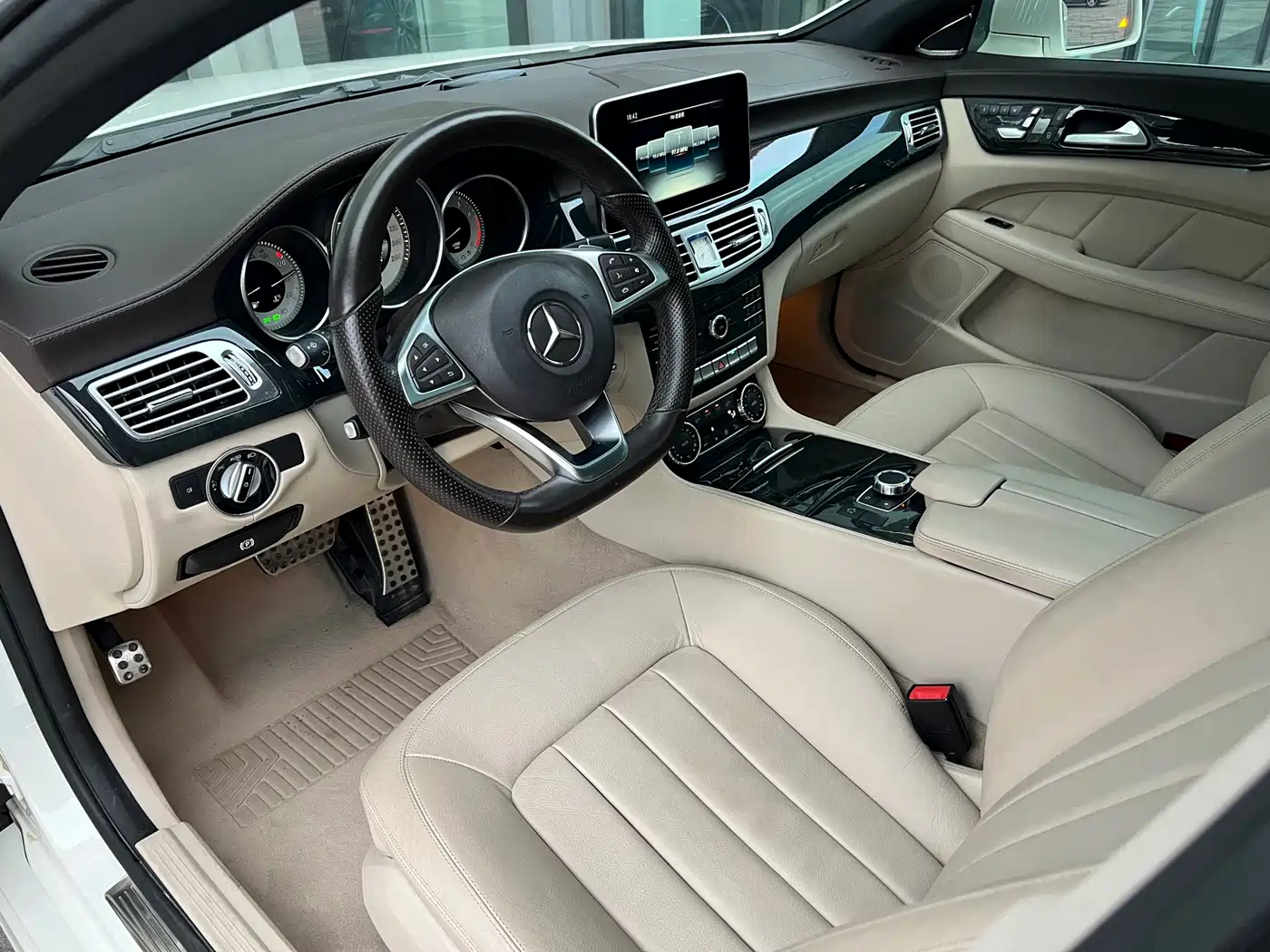 Mercedes-Benz CLS 2017 CLS 260 Elegance фото 12