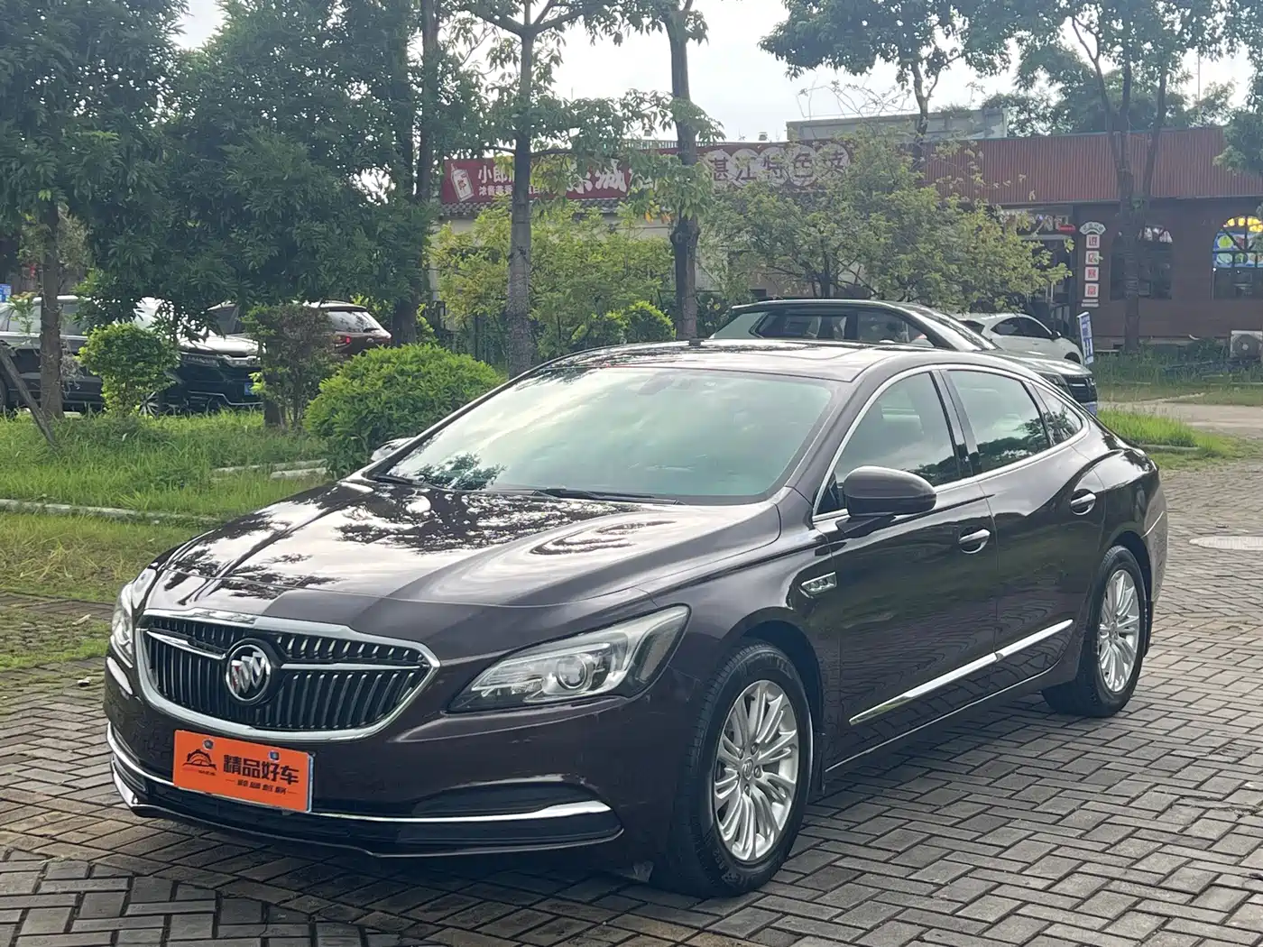 Фото 1 - Buick LaCrosse