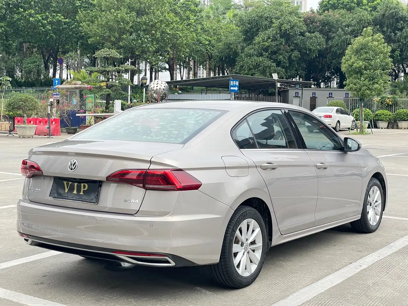 Volkswagen Bora 2020 1.5L Automatic Elite фото 33