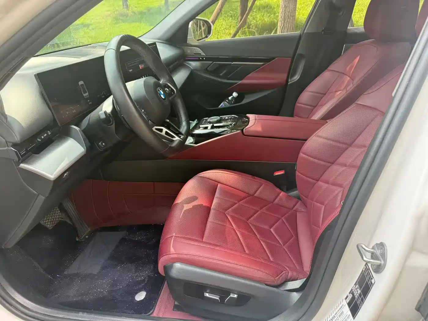 Photo 4 - BMW 5 Series