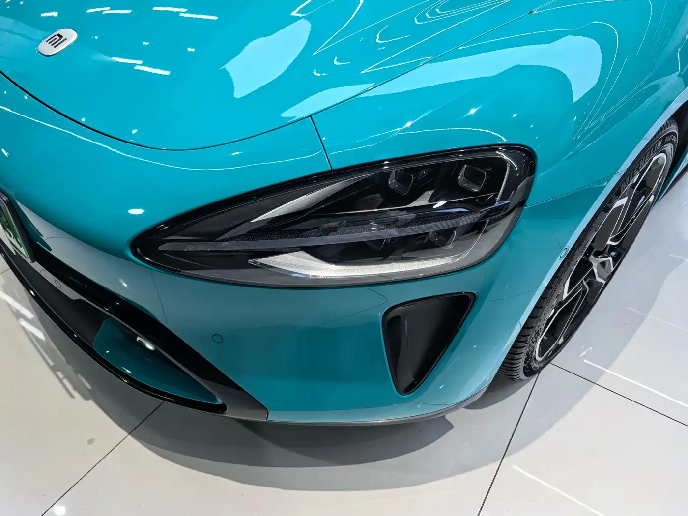 XIAOMI CAR XIAOMI SU7