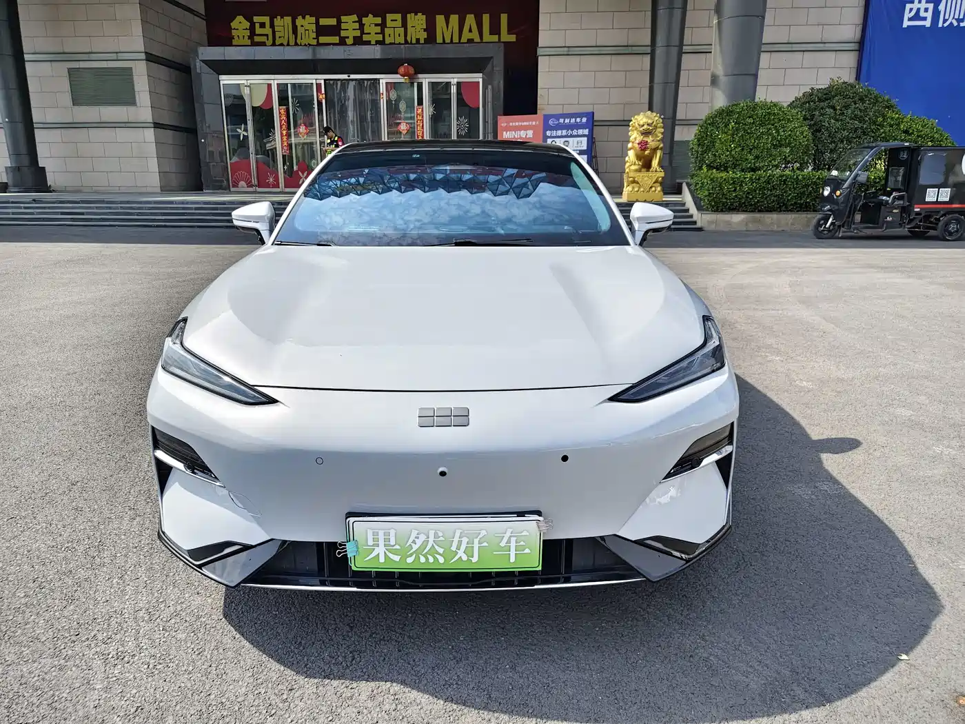 Geely Galaxy Galaxy E8 2025 2025 700km Long Voyage Smart Drive Edition