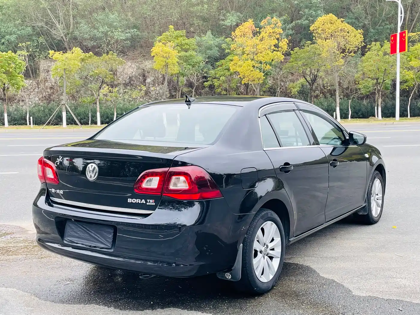 Volkswagen Bora 2012 1.4T Automatic Luxury фото 7