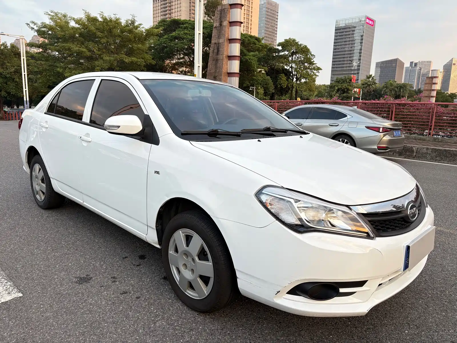 Photo 2 - BYD F3