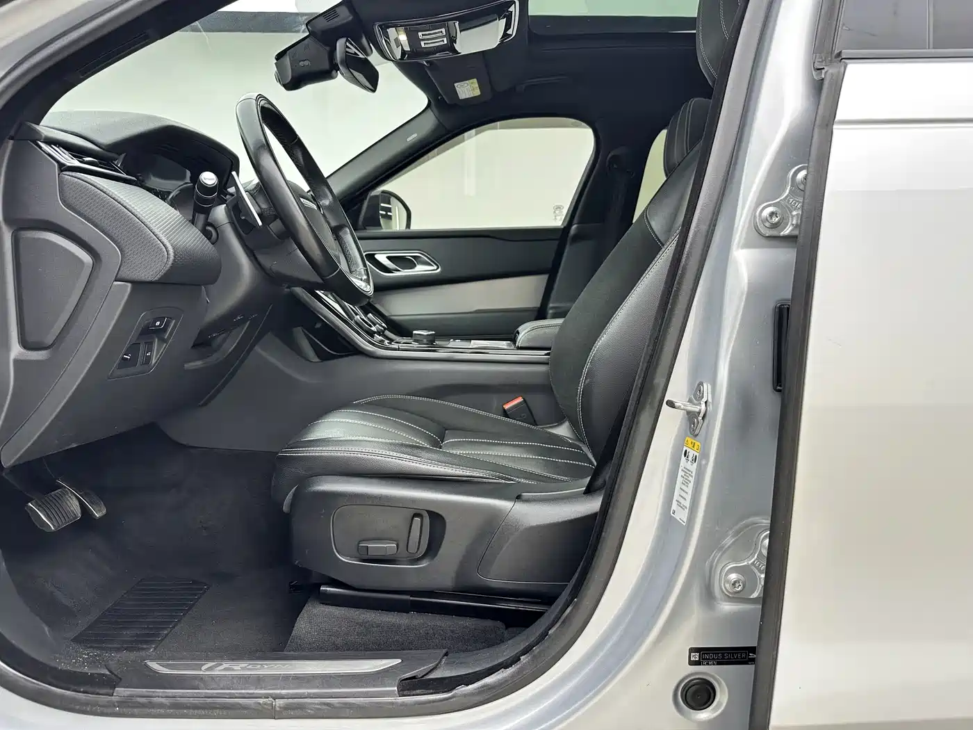 Land Rover Range Rover Velar 2018 P300 R-DYNAMIC S фото 7