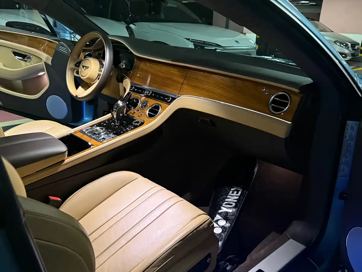 Bentley Continental 2021 2020 4.0T GT V8