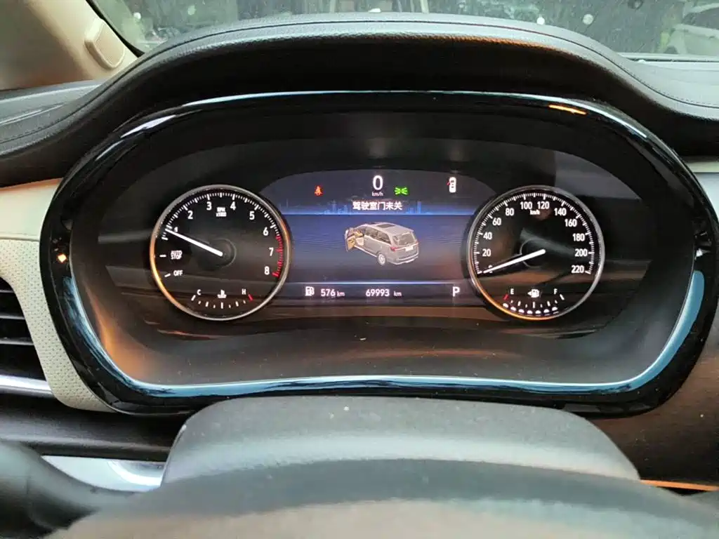 Фото 4 - Buick GL8