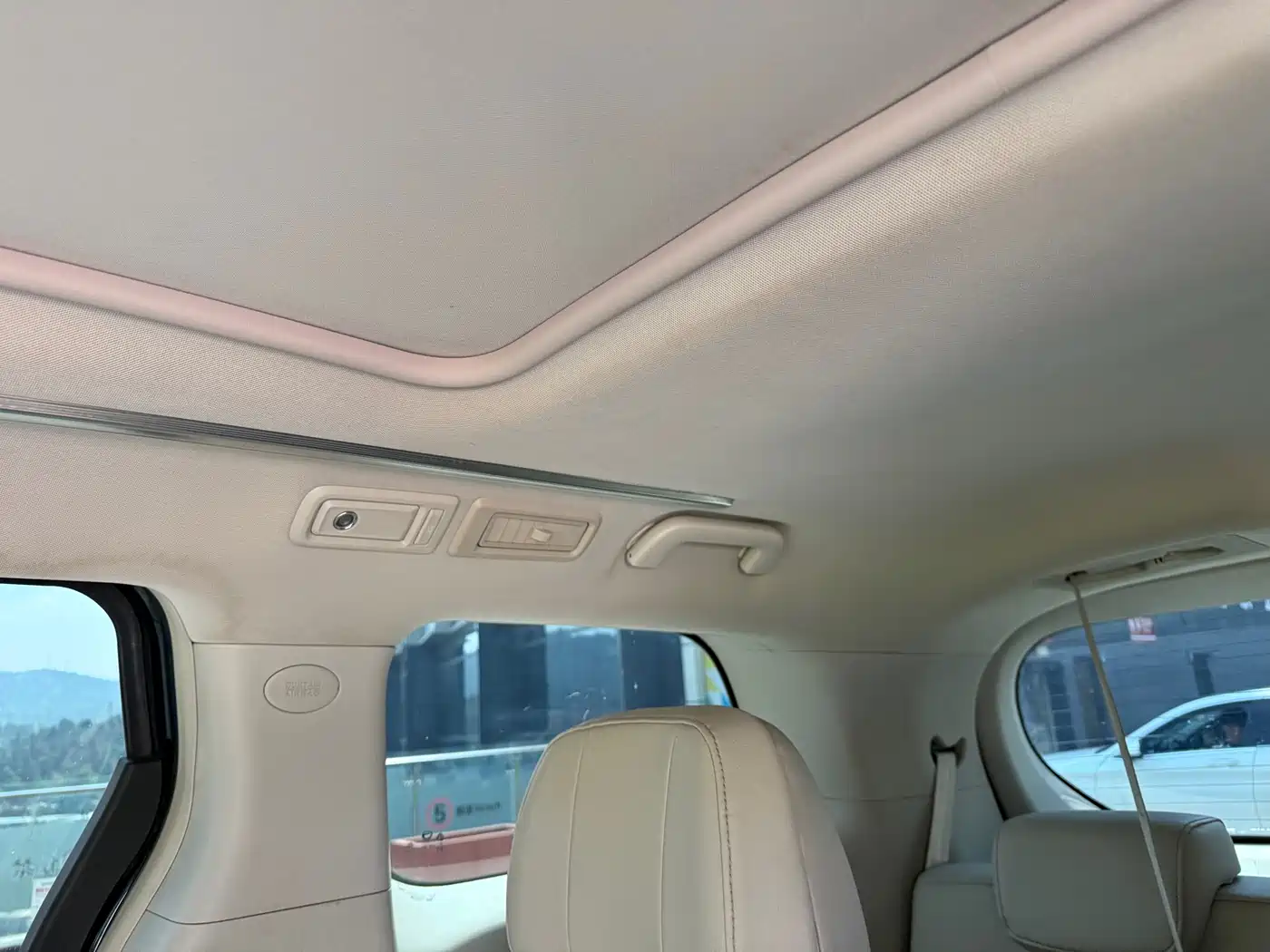 GAC Trumpchi Trumpchi M8 2018 320T Premium Edition фото 35
