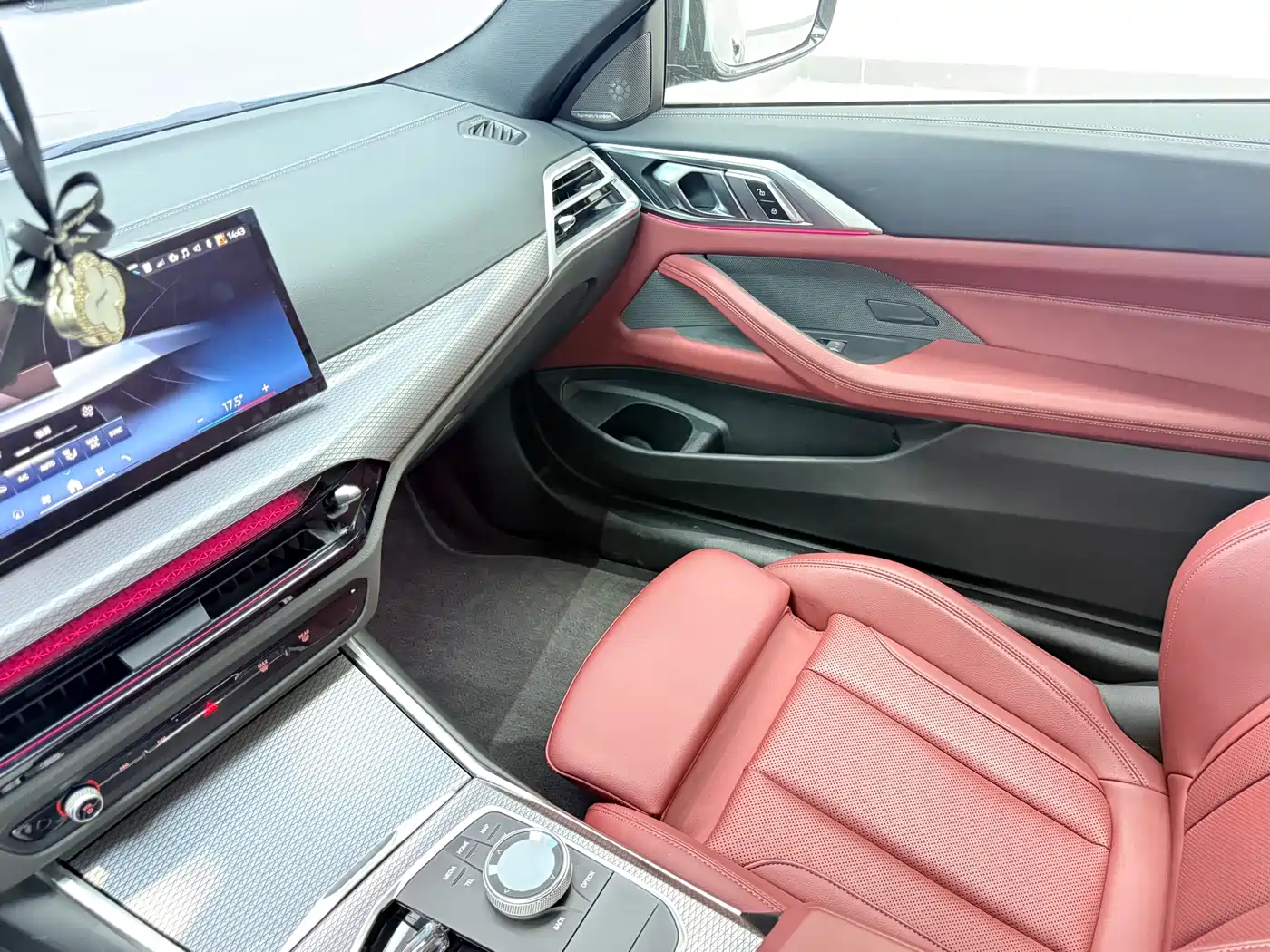 BMW 4 Series 2024 430i M Sport Shadow Edition фото 10