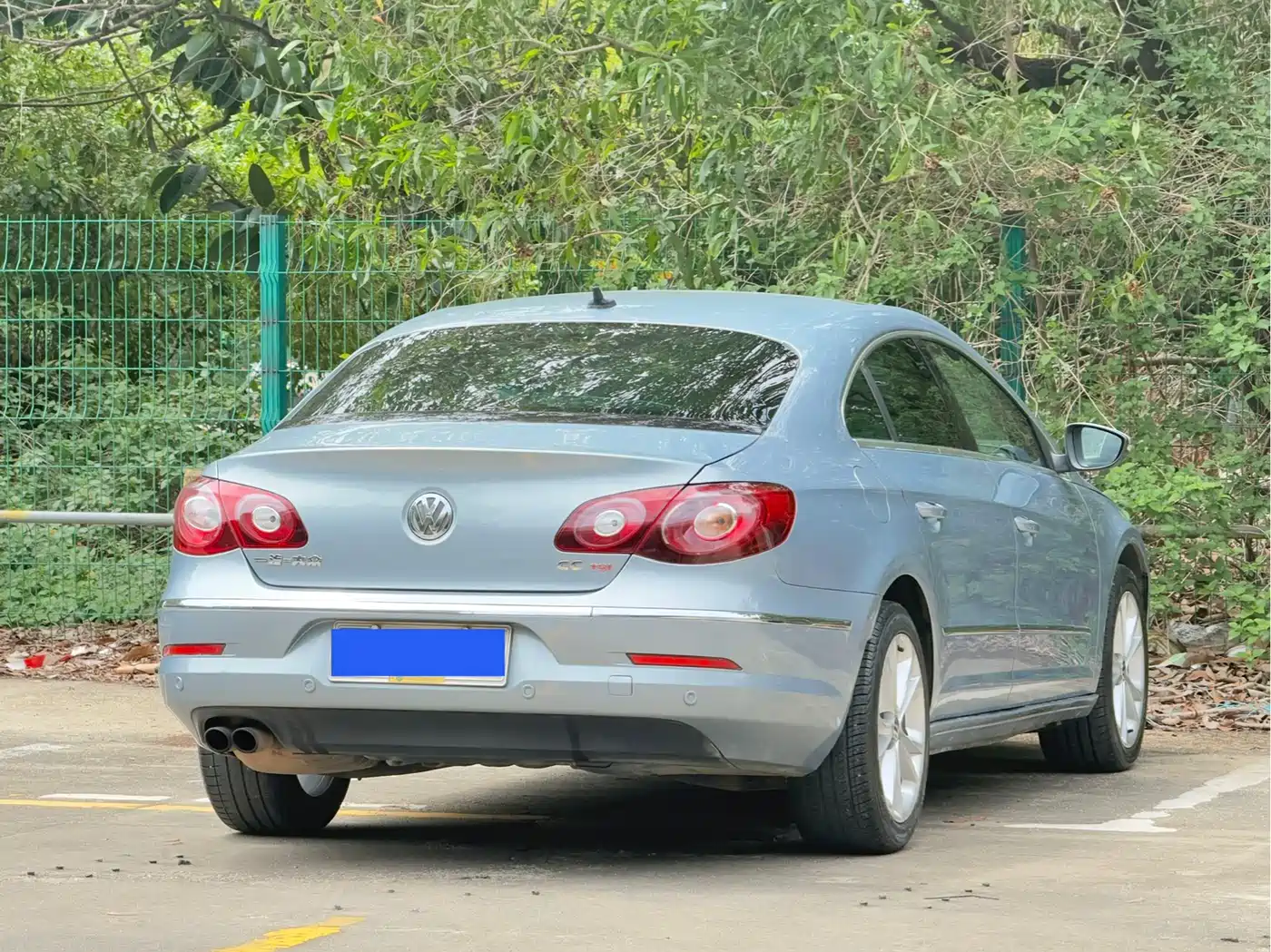 Volkswagen FAW-Volkswagen CC 2012 Model 2.0TSI Ultimate фото 15