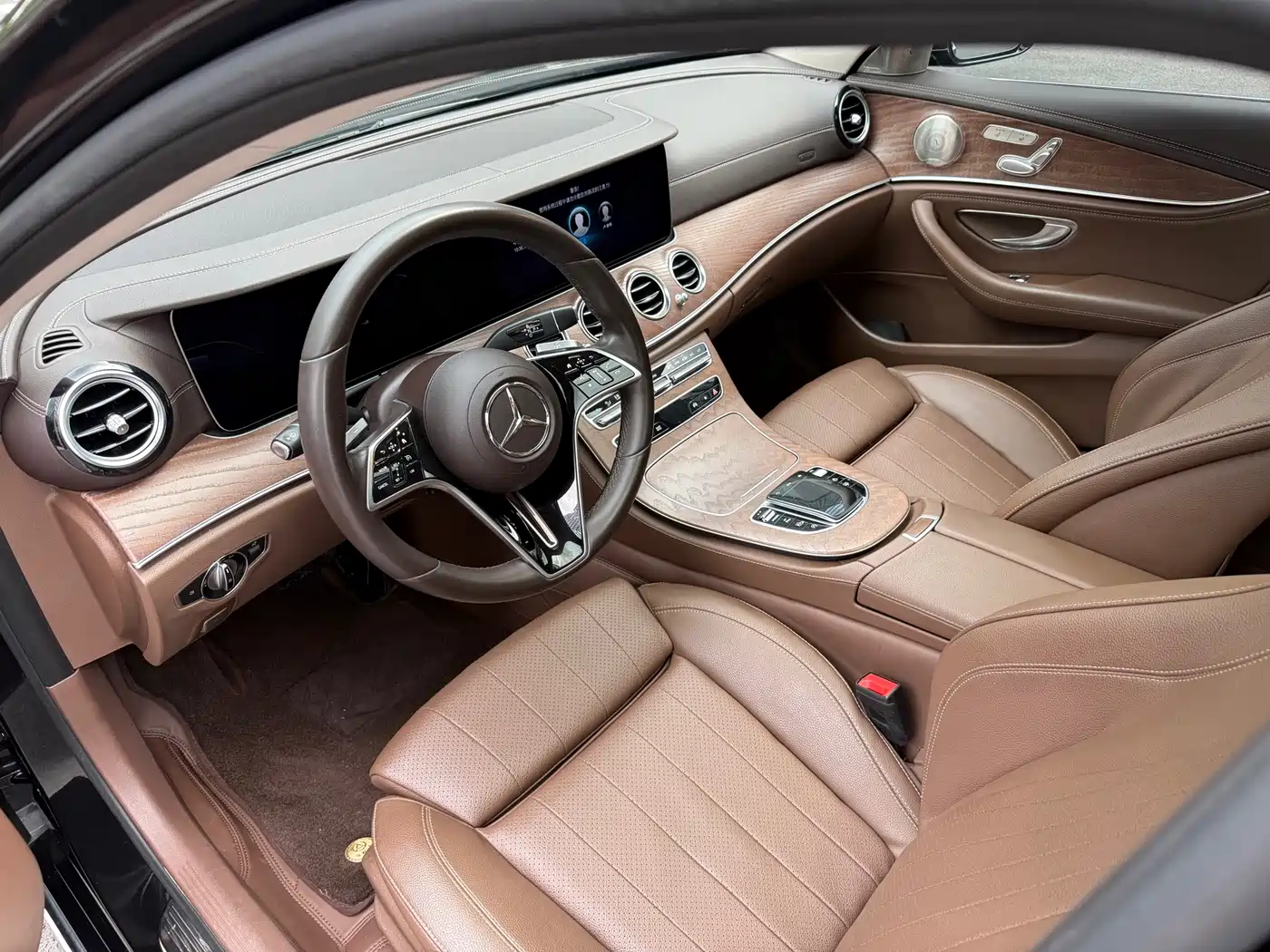 Mercedes-Benz E-Class 2022 Second Facelift E 300 L Luxury фото 8