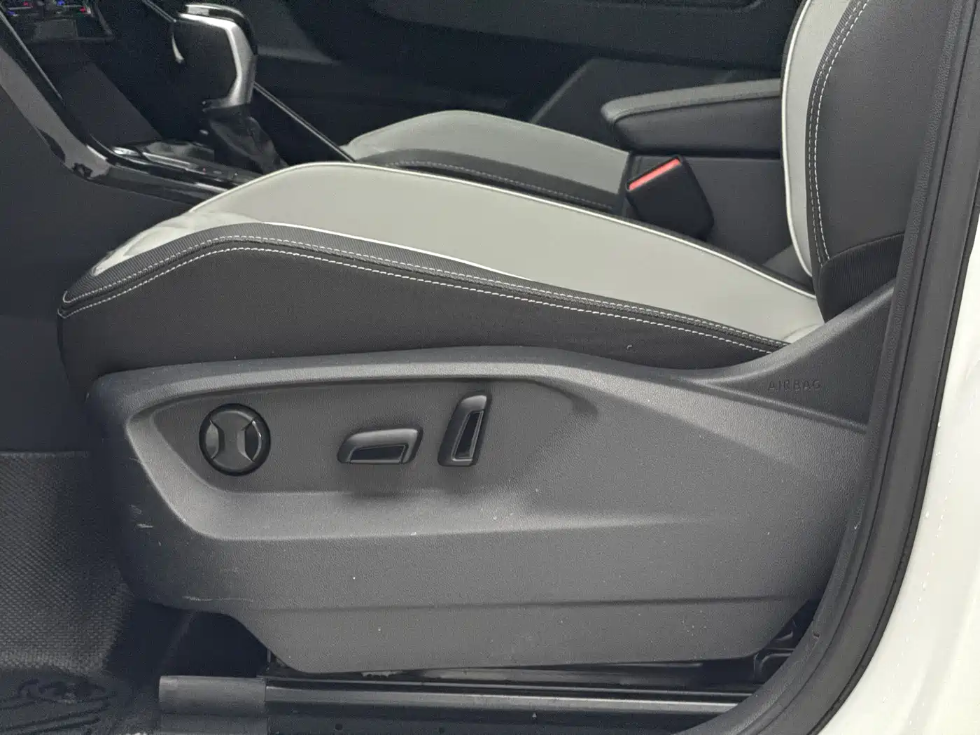 Volkswagen Tayron 2023 280TSI 2WD Luxury Plus Advanced Edition фото 21