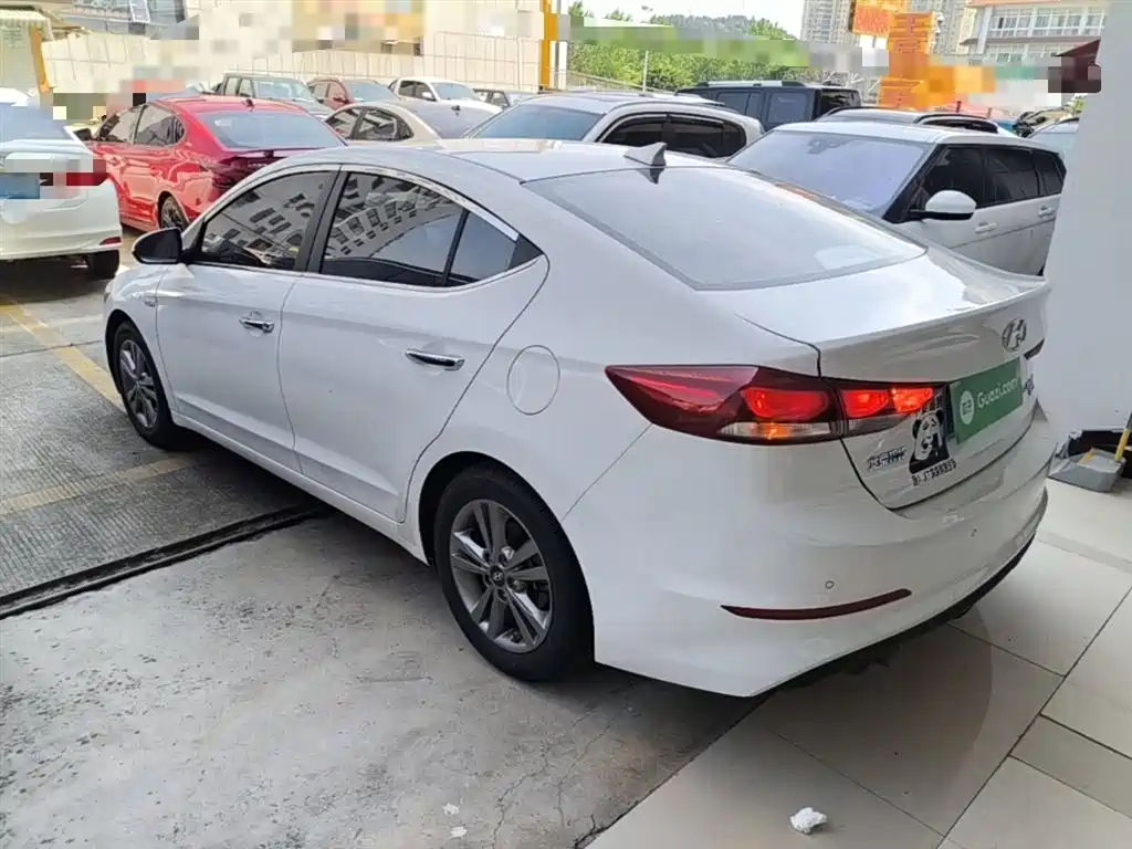 Hyundai Elantra 2016 1.4T DCT Dynamic·Elite Edition фото 5