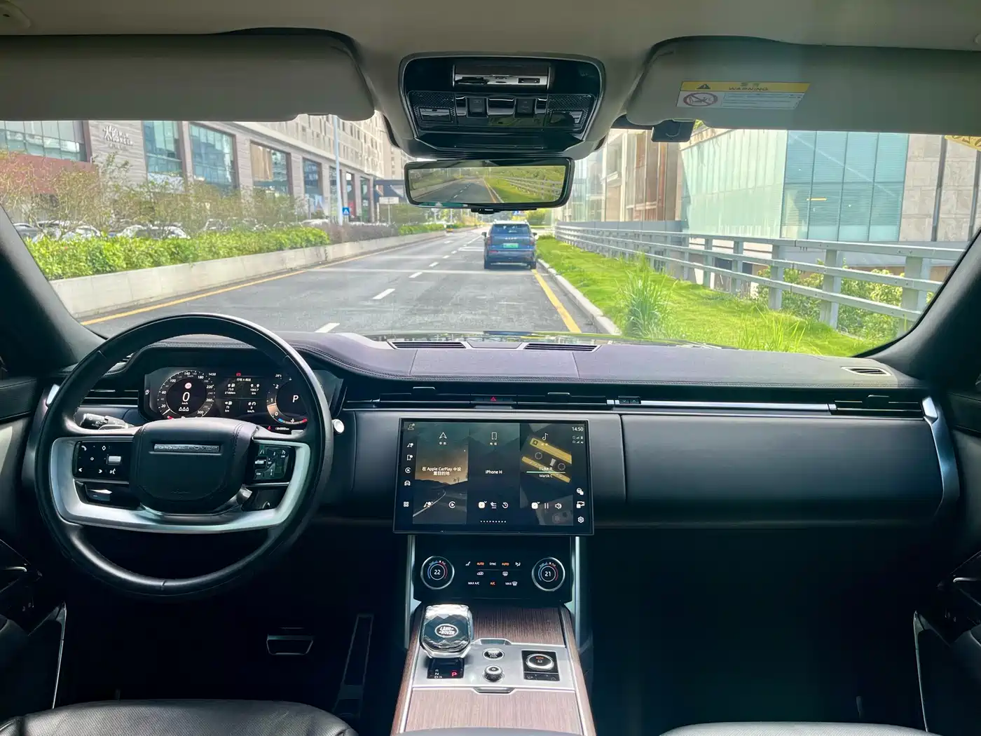Land Rover Range Rover 2023 3.0 L6 400PS Genesis Extended Version фото 10