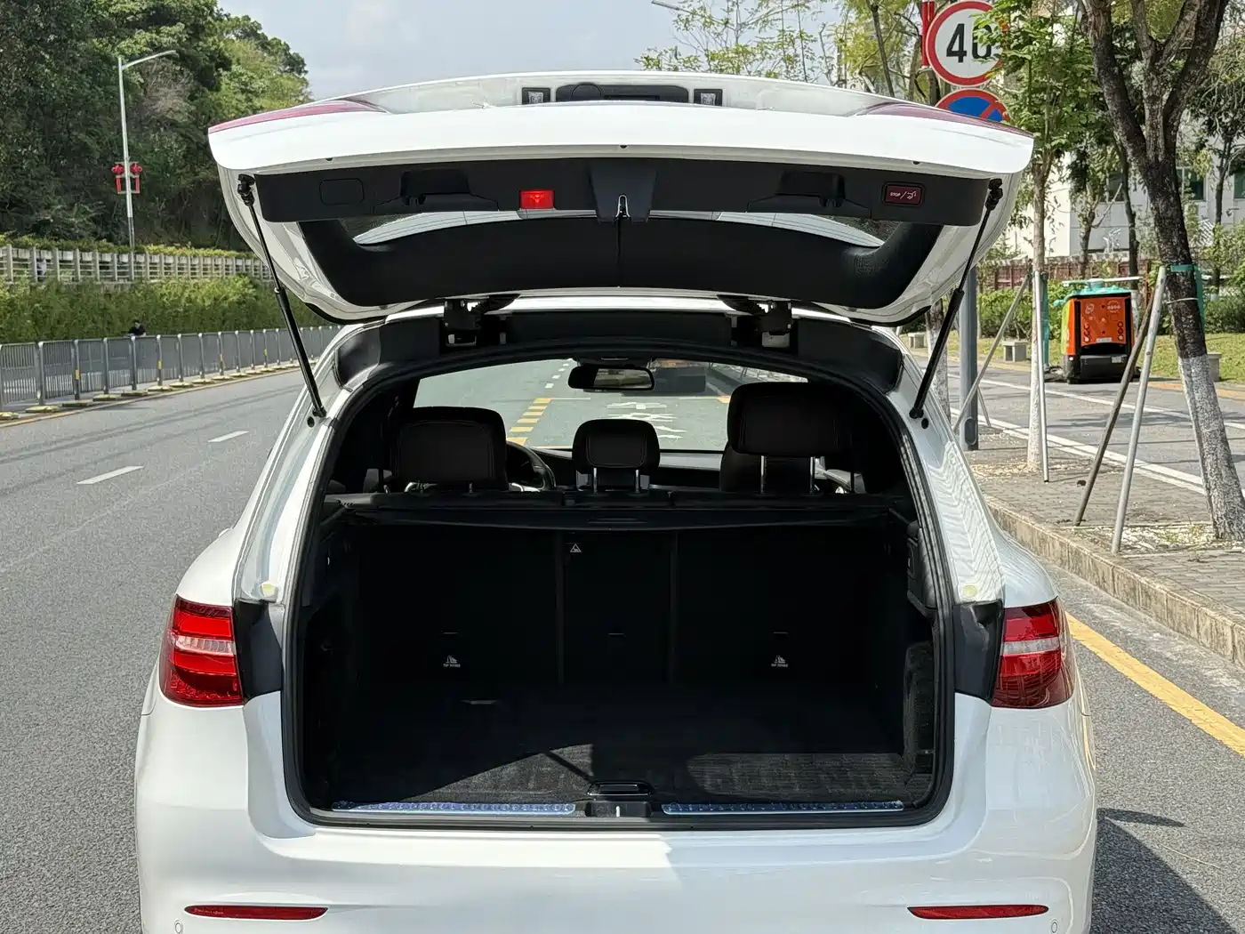 Mercedes-Benz GLC 2017 GLC 260 4MATIC Luxury фото 8