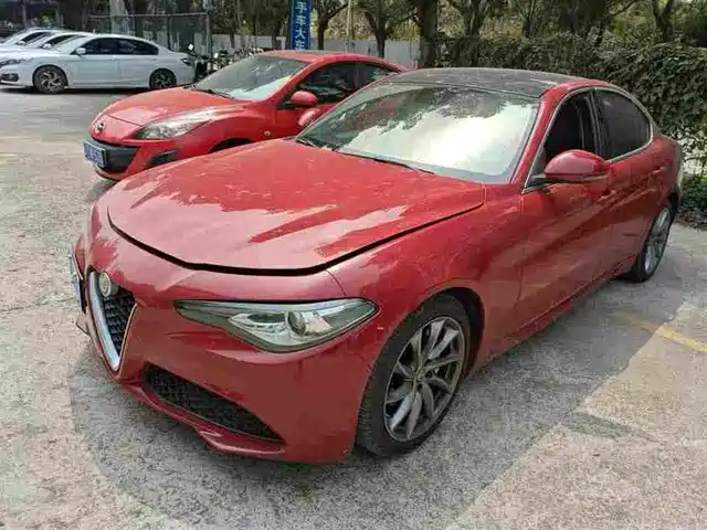 alfa-romeo giulia