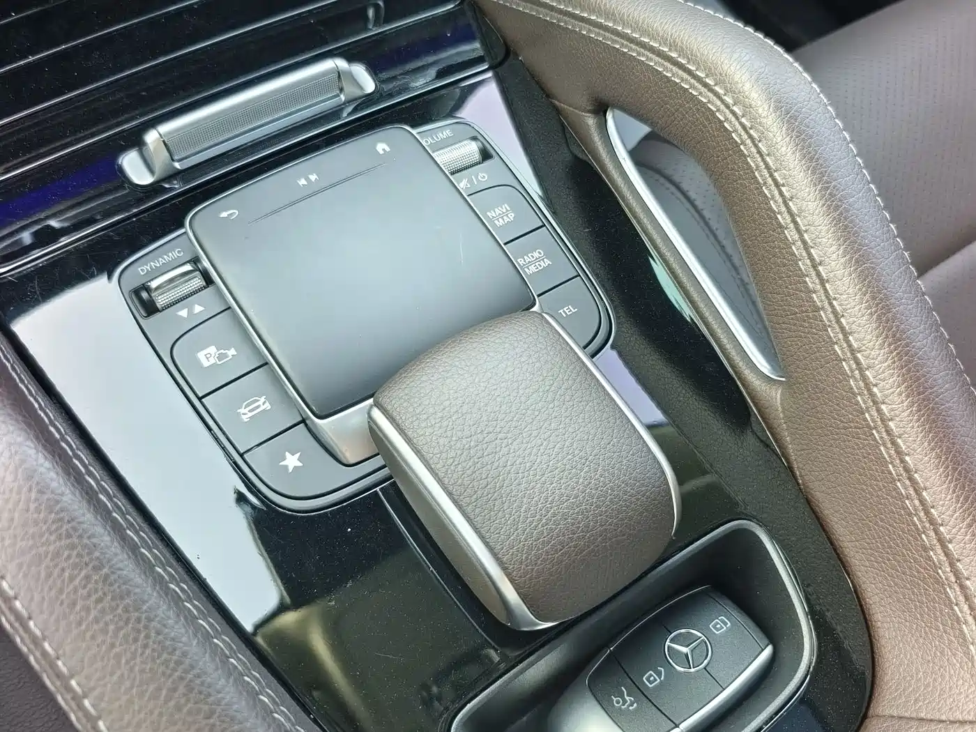 Mercedes-Benz GLE 2022 GLE 350 4MATIC Fashion фото 19