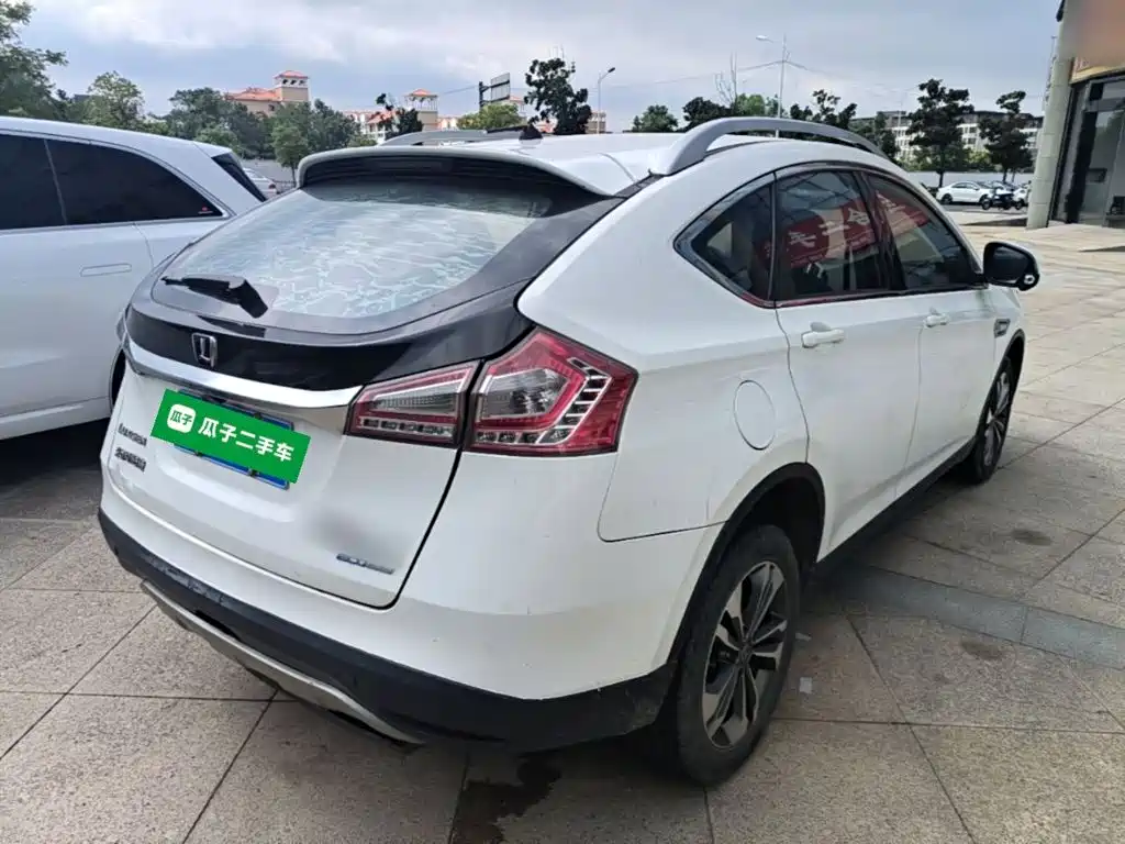 Luxgen U6 SUV 2020 2016 1.8T Intelligent Premium
