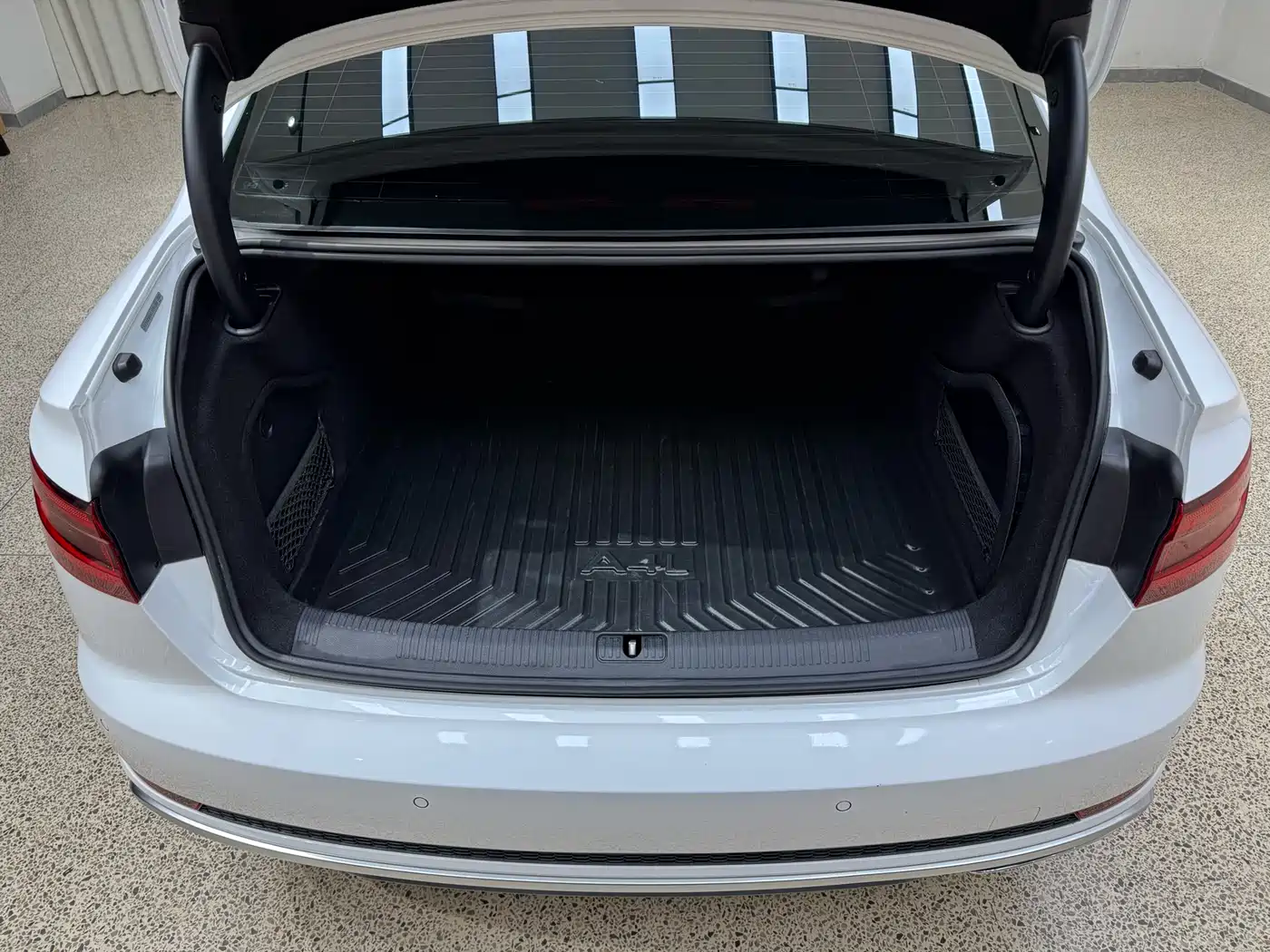 Audi A4L 2019 40 TFSI Fashion (China VI) фото 33