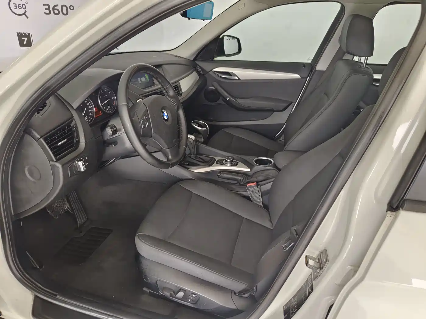 BMW X1 (Import) 2012 sDrive18i Luxury фото 6