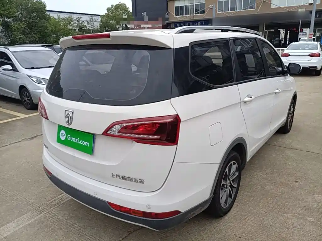 Photo 7 - Baojun 730