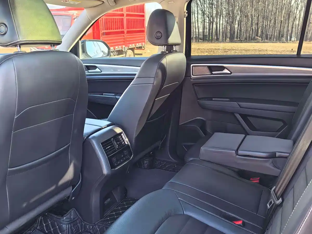 Volkswagen Teramont 2020 Facelift 330TSI 2WD Luxury фото 8