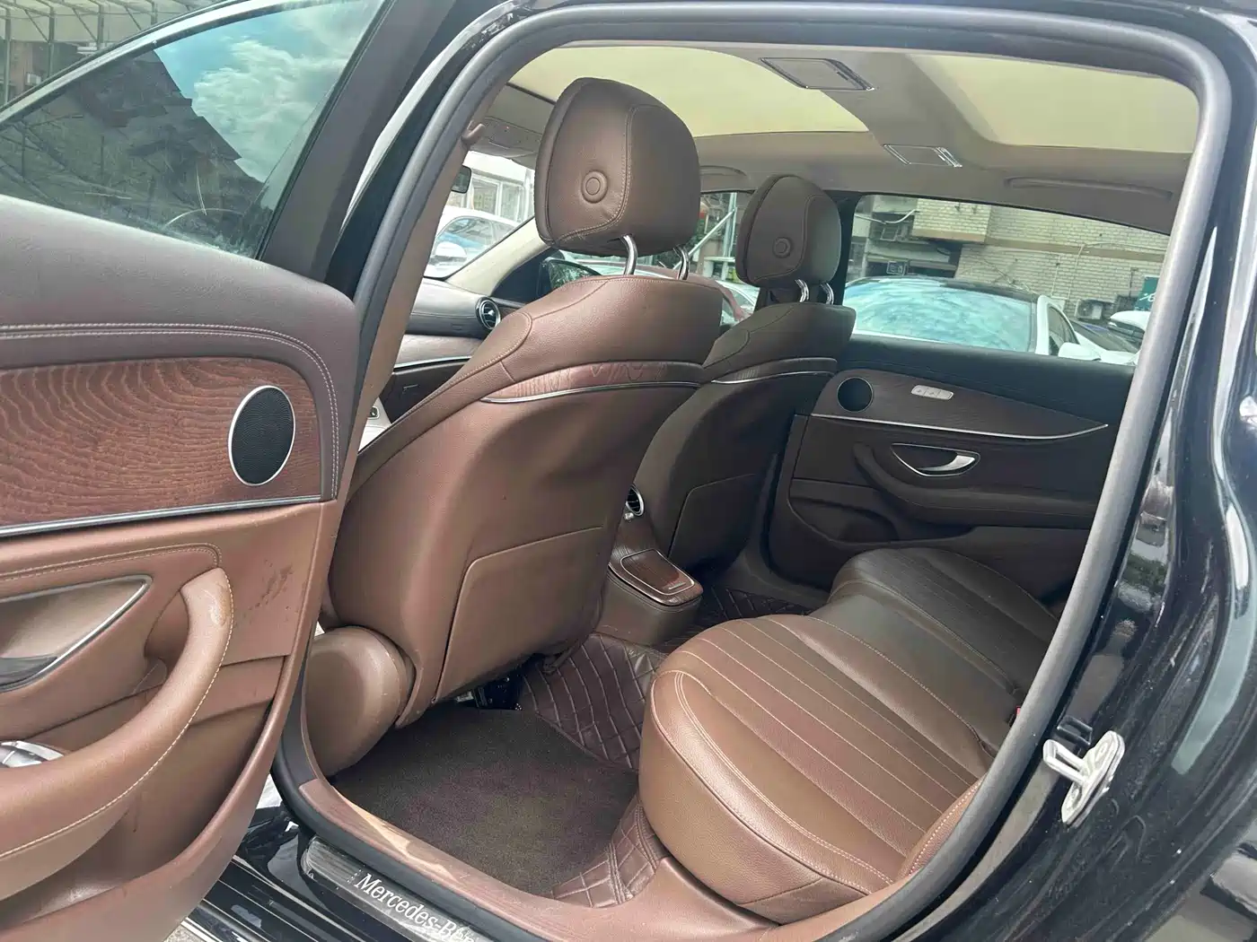 Mercedes-Benz E-Class 2021 E 260 L Sport фото 4