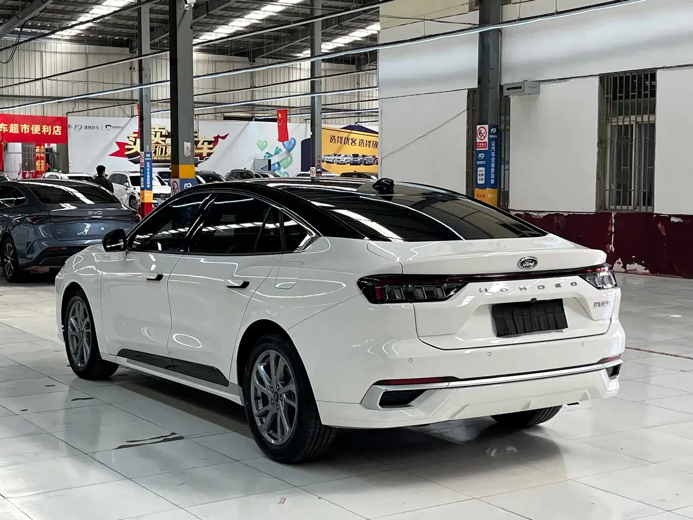 FORD MONDEO
