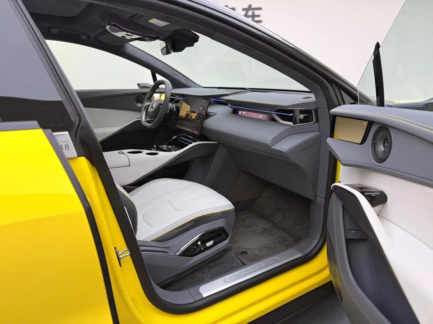 LOTUS SPORTS CAR ELETRE