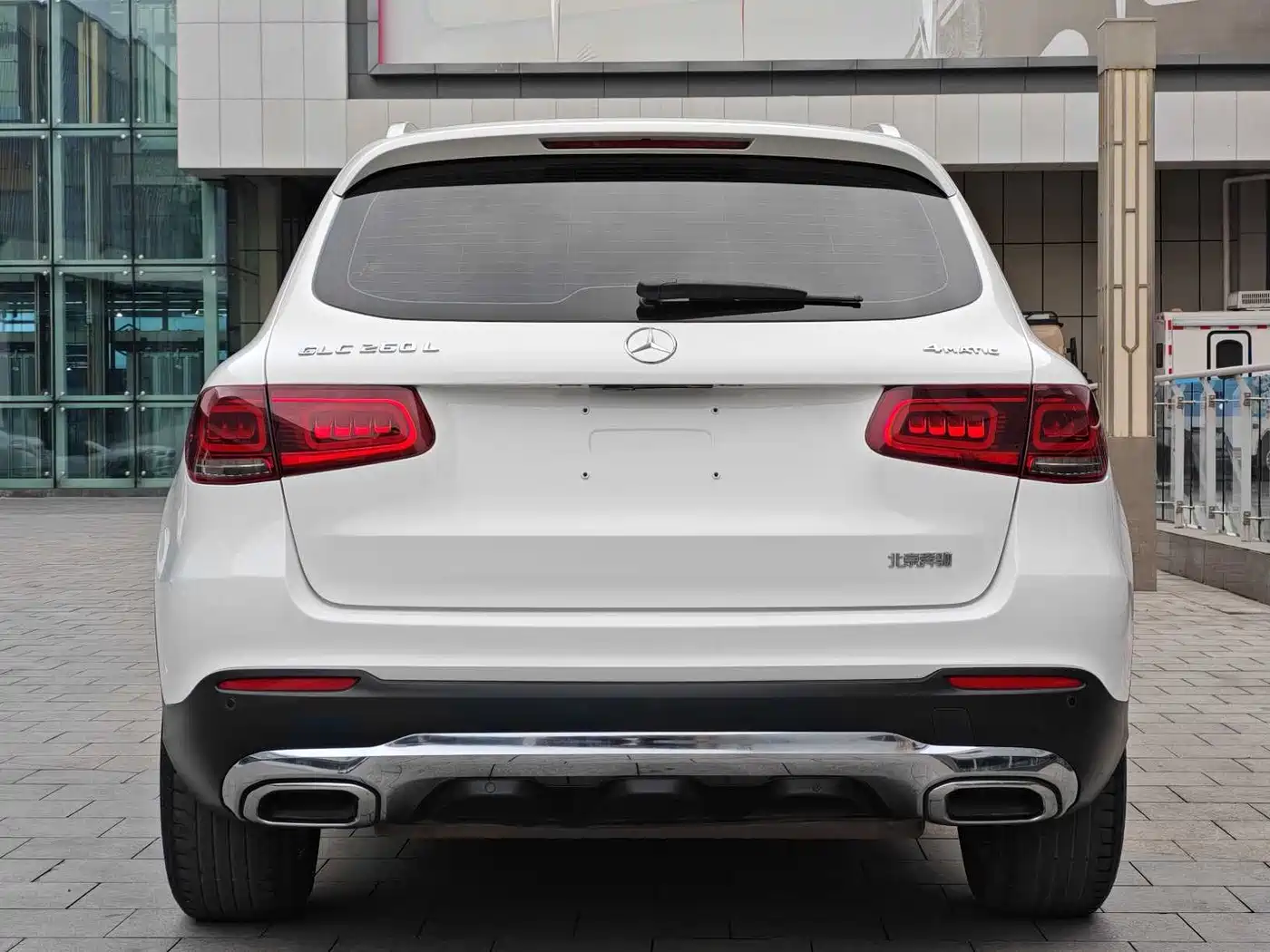 MERCEDES-BENZ GLC