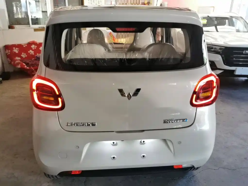 Wuling Motors Hongguang MINIEV 2026 2025 4-Door Advanced