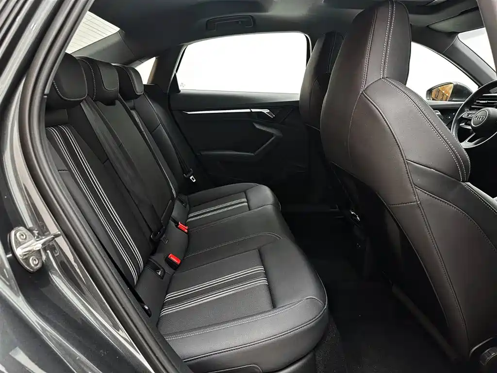 Audi A3 2023 A3L Limousine 35 TFSI Fashion Sport фото 23